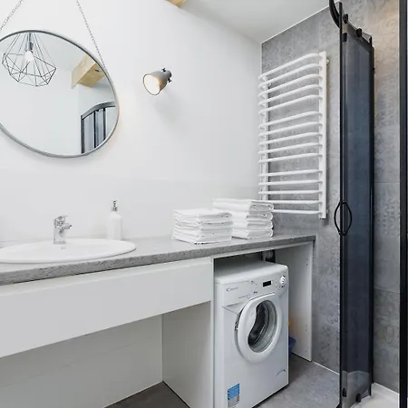 2 Bedroom With Terrace- Pilsudskiego 11 Apartment *
