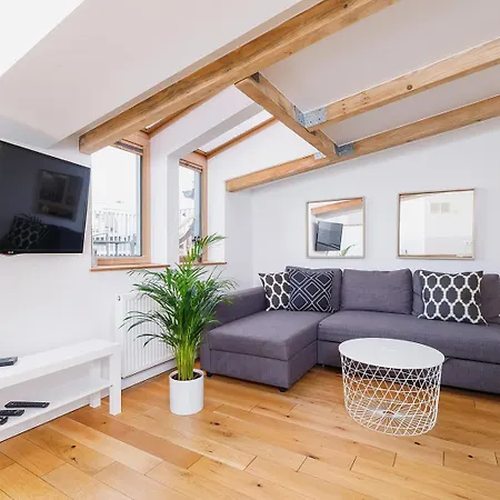 2 Bedroom With Terrace- Pilsudskiego 11 *